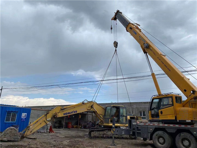 隆尧县25吨吊车的工作半径是多少？