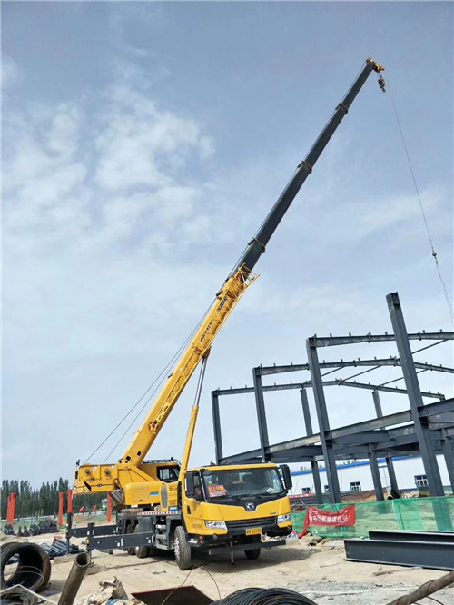 隆尧县超高层建筑钢结构吊装案例